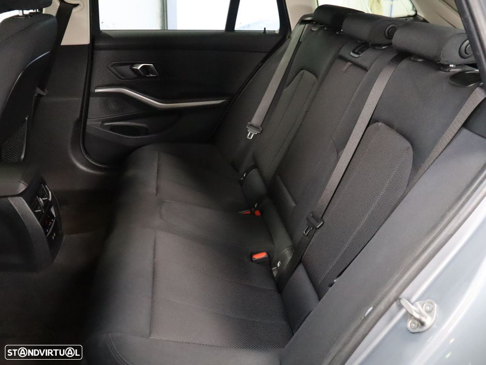 BMW 320 e Corporate Edition Auto - 11