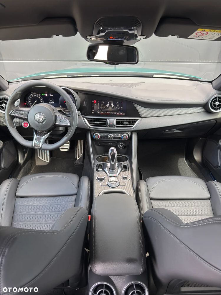 Alfa Romeo Giulia 2.9 Bi Turbo V6 Quadrifoglio - 22