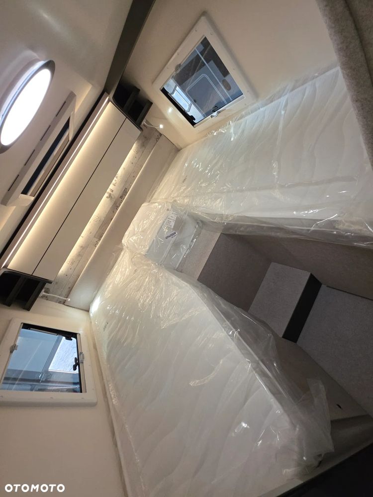 McLOUIS SLIM 339 UKŁAD ŁÓŻEK NIEMIECKICH GARAZ 6,69M 2.0 4 OSOBOWY - 39