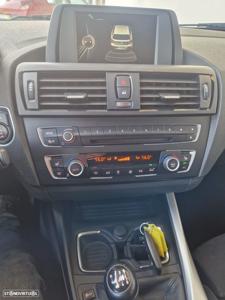 BMW 116 i Pack M - 13