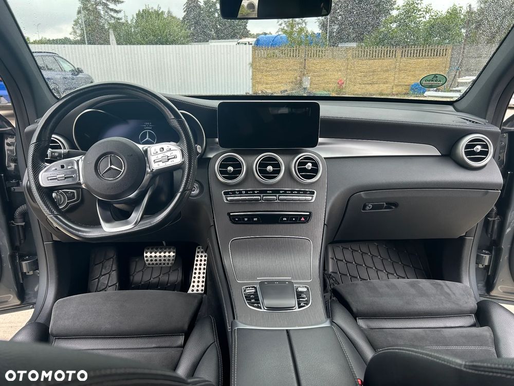 Mercedes-Benz GLC - 16