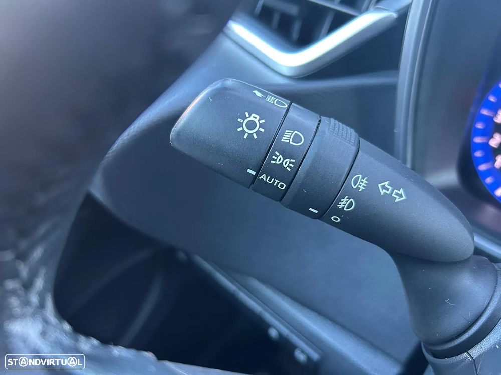 Toyota Corolla SD 1.8 Hybrid Comfort - 14