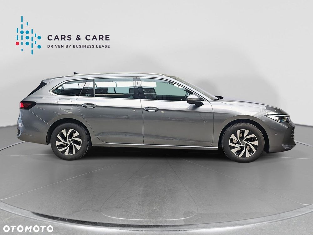 Volkswagen Passat - 21