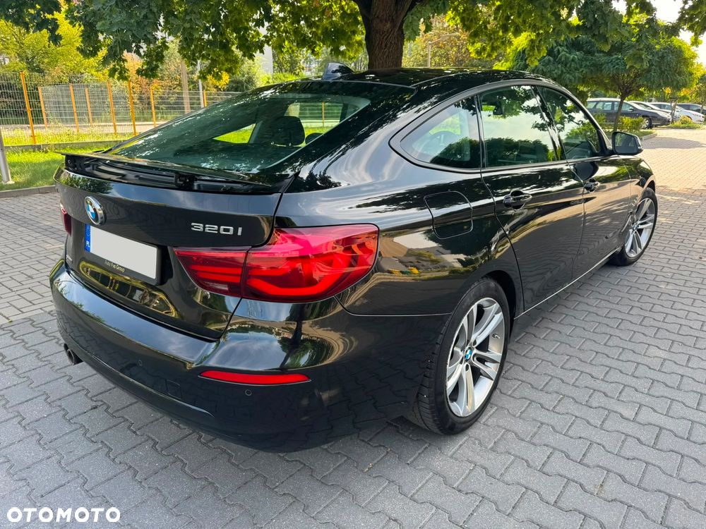 BMW 3GT 320i GPF xDrive Sport Line sport - 3