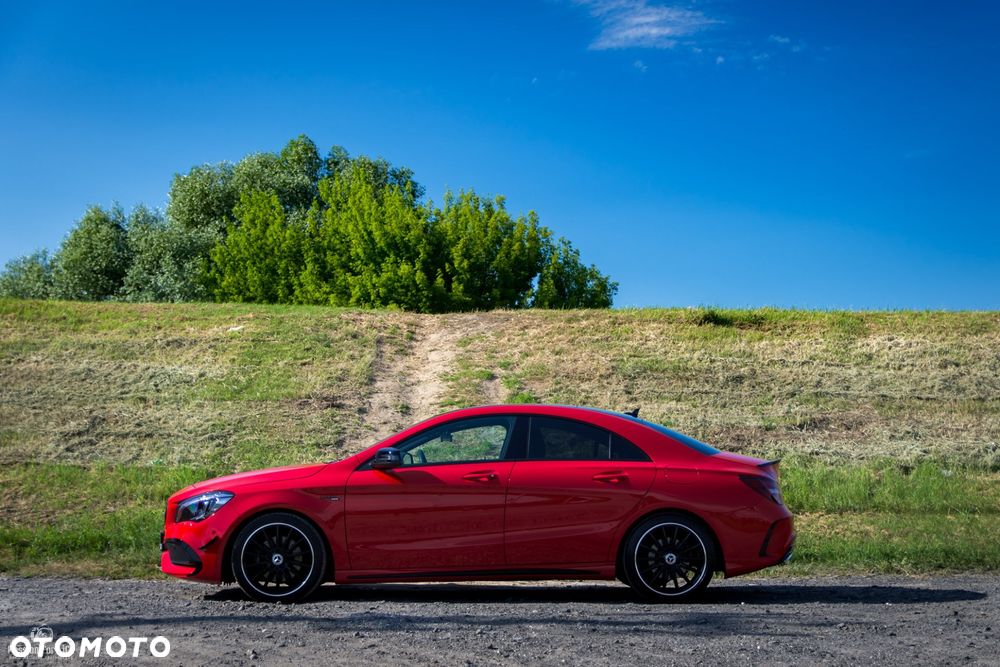 Mercedes-Benz CLA 250 4Matic 7G-DCT AMG Line - 22