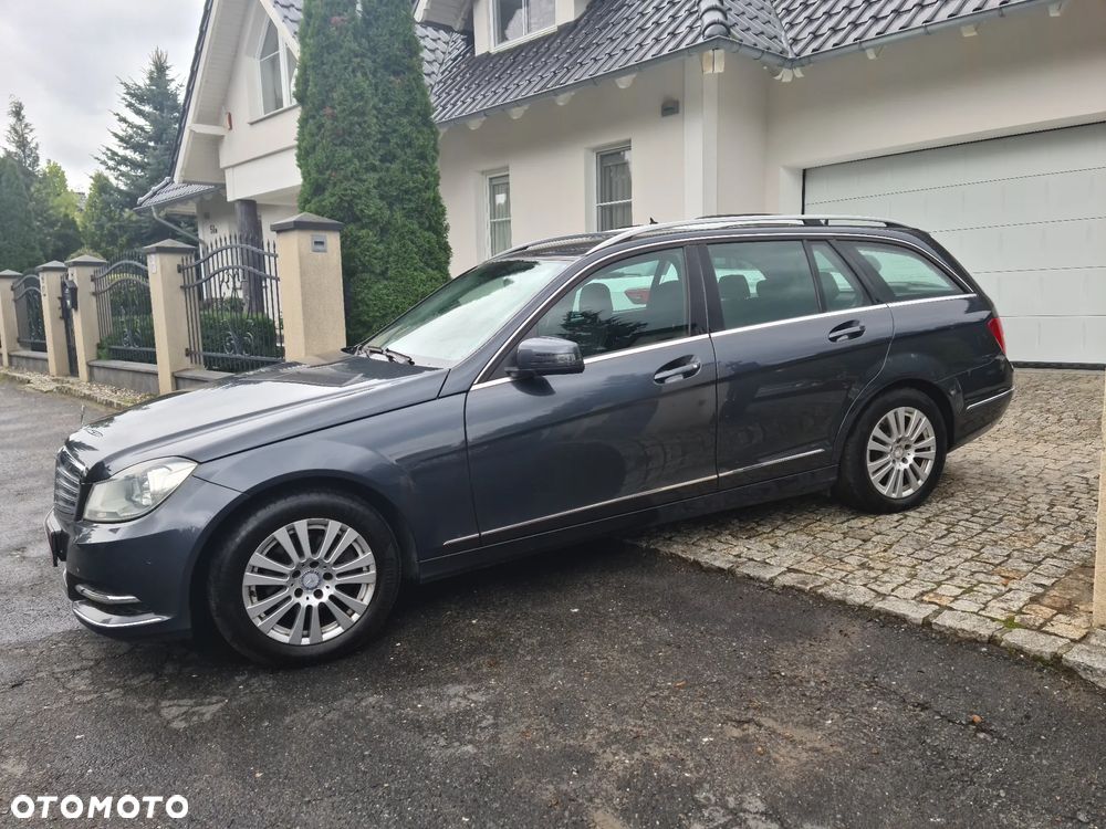 Mercedes-Benz Klasa C 180 CGI BlueEff Elegance - 18