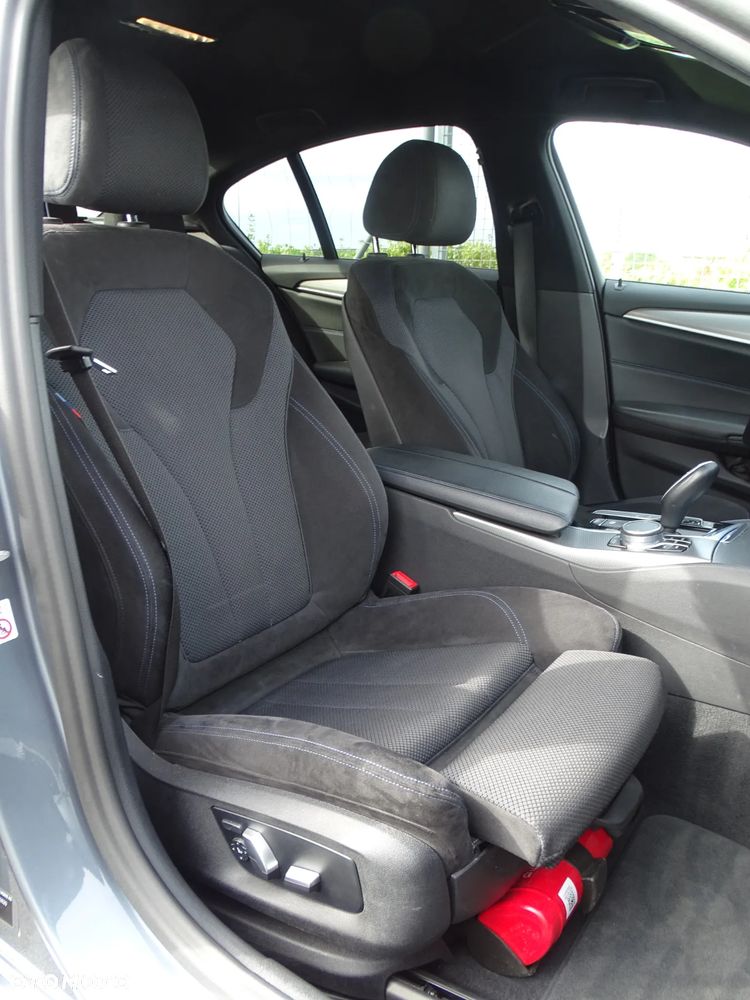 BMW Seria 5 530i GPF xDrive M Sport sport - 34