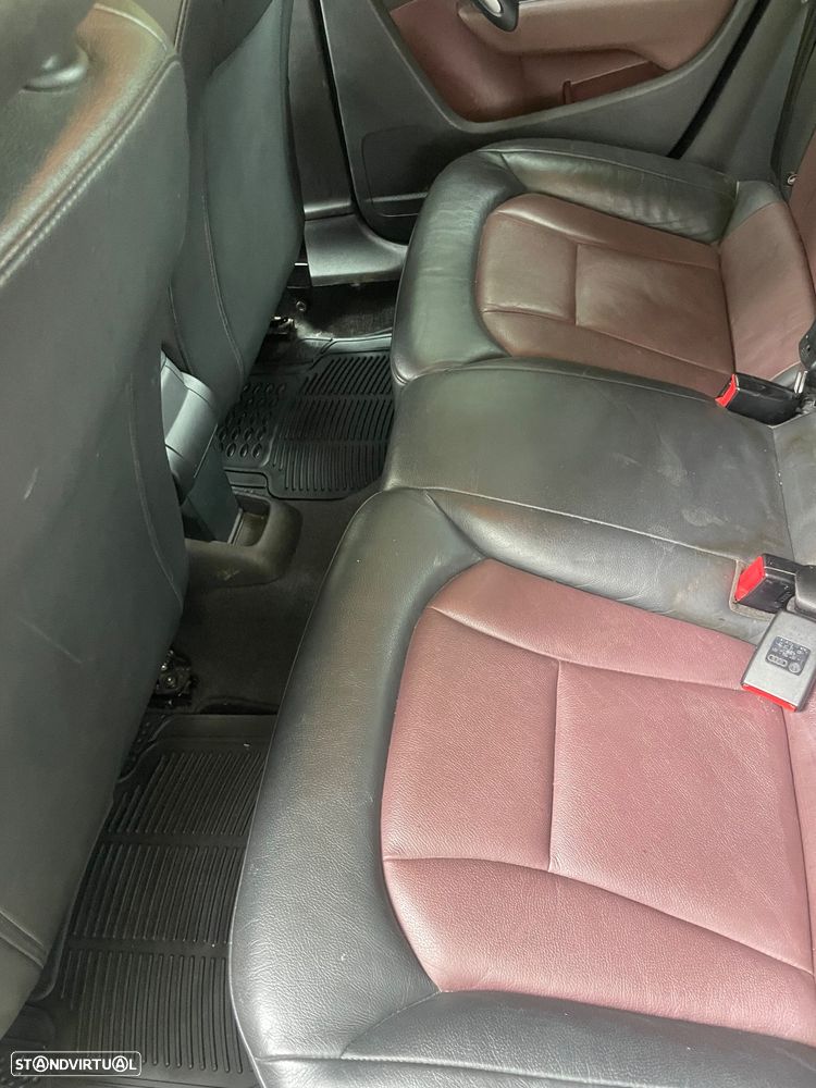 Audi A1 Sportback 1.6 TDI S line Sport Pack - 19