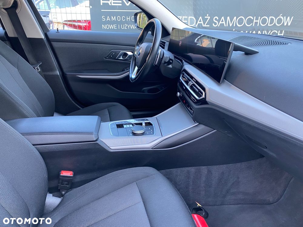 BMW Seria 3 318i Advantage - 14