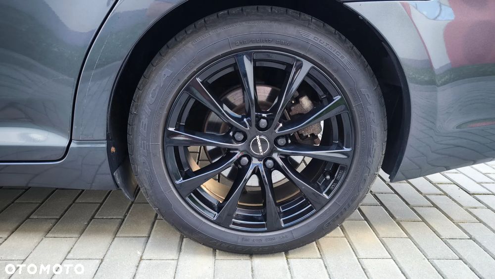 Toyota Avensis 1.8 Premium MS - 15