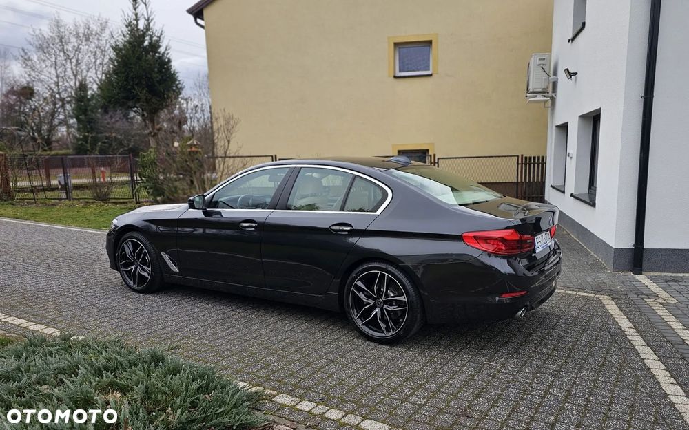 BMW Seria 5 520d Efficient Dynamics Edition - 6