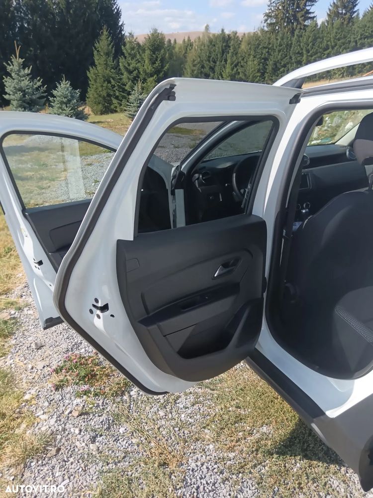 Dacia Duster 1.6 SCe 4WD Prestige jante 17" - 16