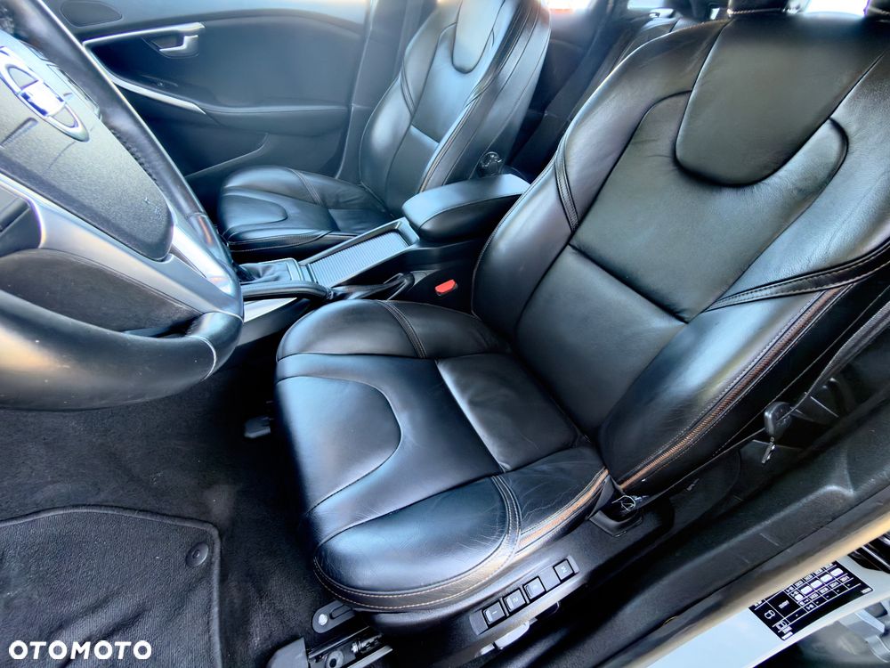 Volvo V40 Cross Country T4 AWD Geartronic Kinetic - 20