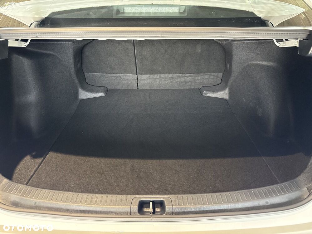 Toyota Corolla 1.5 Comfort - 19