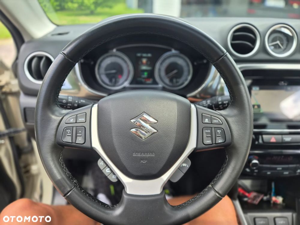 Suzuki Vitara 1.4 Boosterjet Hybrid Allgrip Comfort - 23