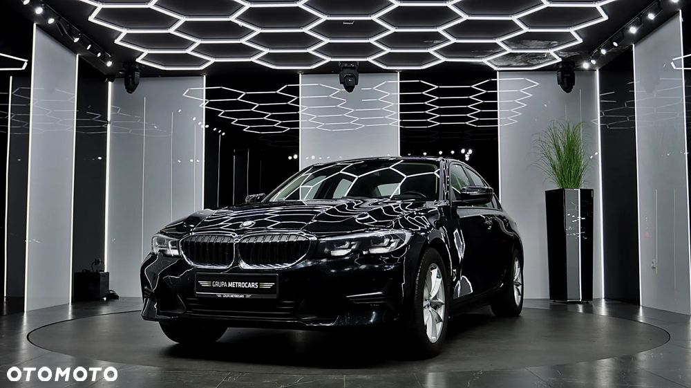 BMW Seria 3 318i Advantage - 2