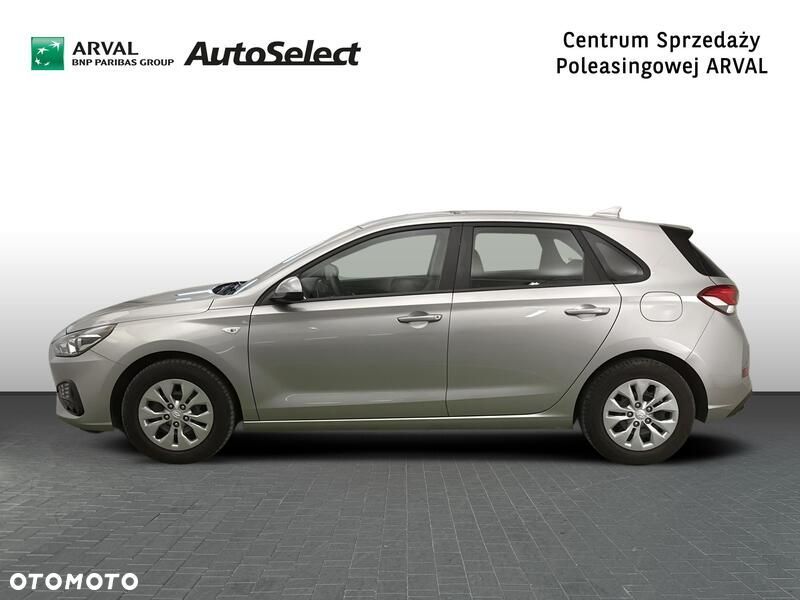 Hyundai i30 1.5 DPI Classic + - 7