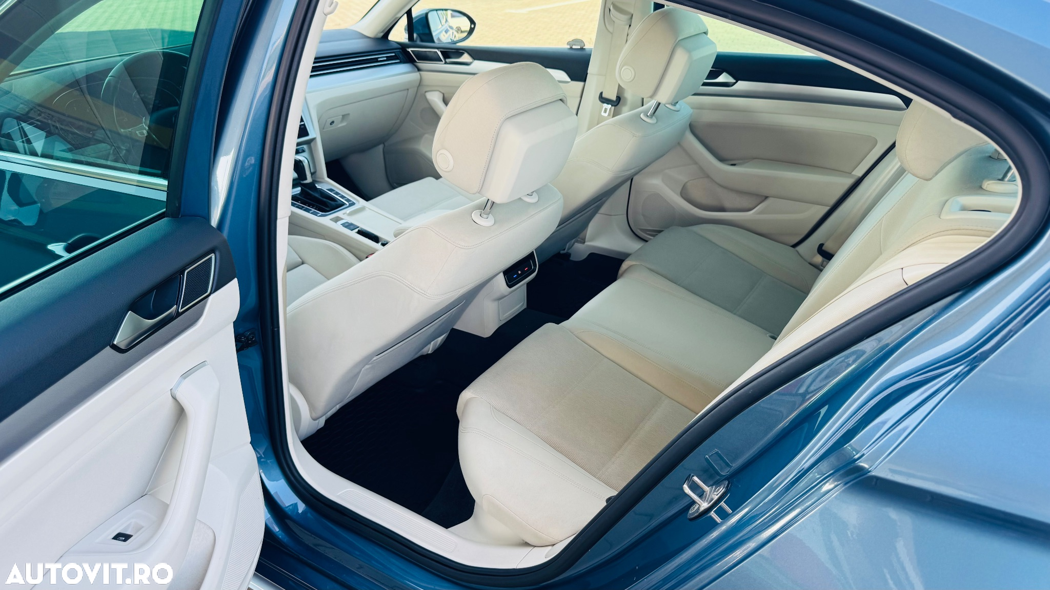 Volkswagen Passat - 19