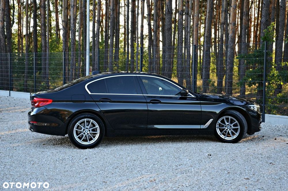 BMW Seria 5 520d Sport Line - 27