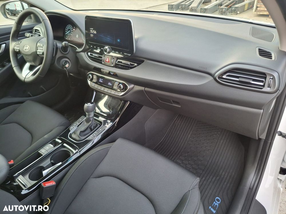 Hyundai i30 1.5 T-GDI 140CP 7DCT MHEV Highway - 11