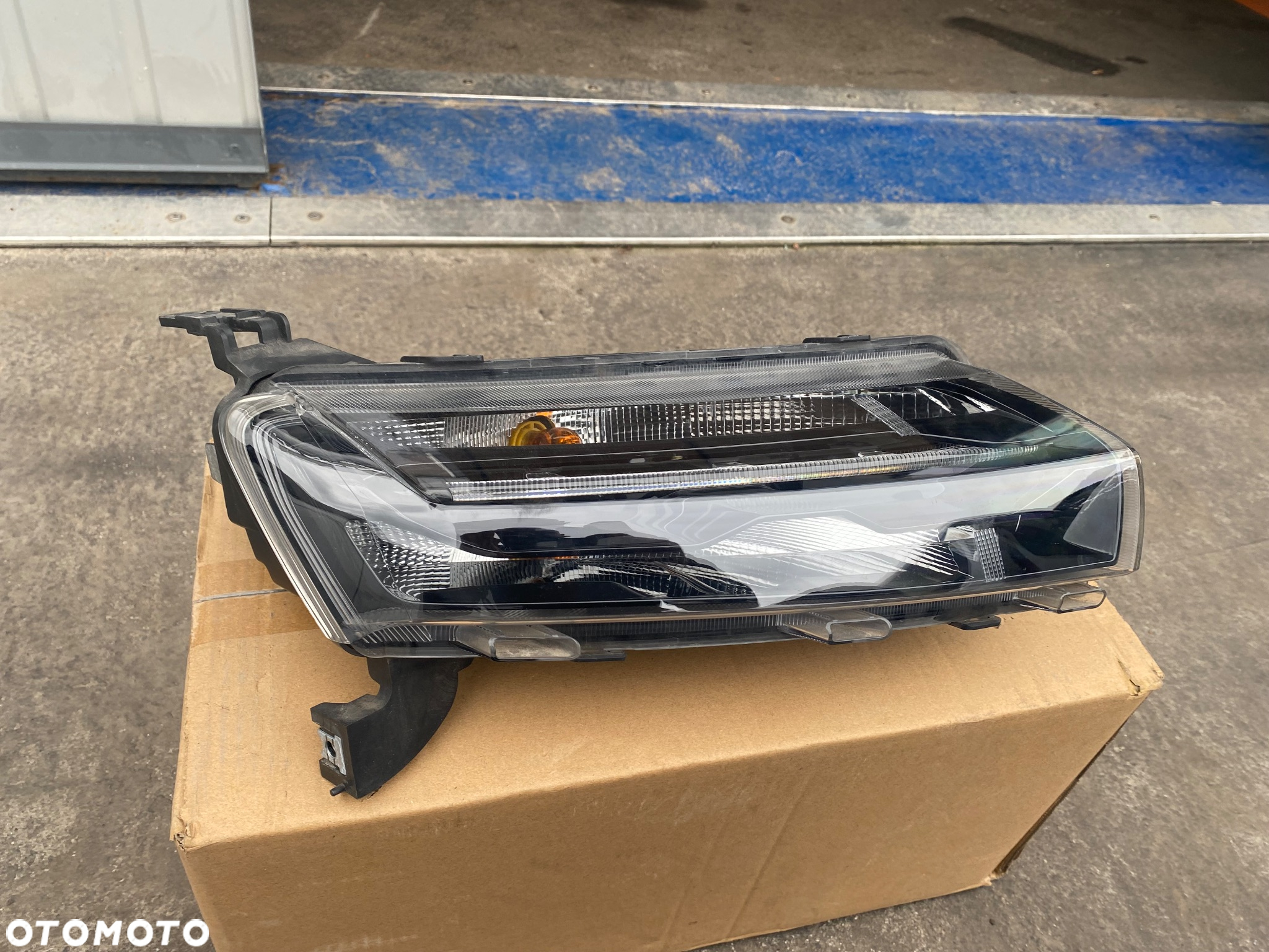 DACIA SPRING IGŁA! KOMPLETNA LAMPA PRZEDNIA PRAWA REFLEKTOR PRAWY PRZÓD   266008993R DRL led Ledowa Wwa - 5