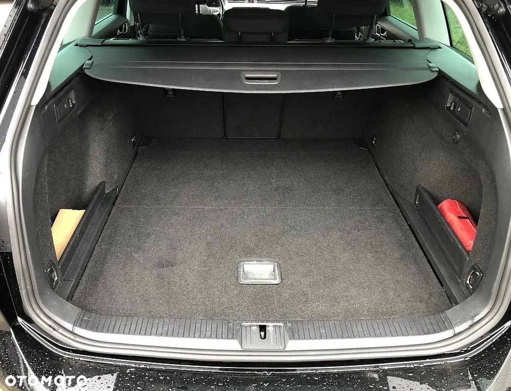 Volkswagen Passat Variant 2.0 TDI EVO Business DSG - 31