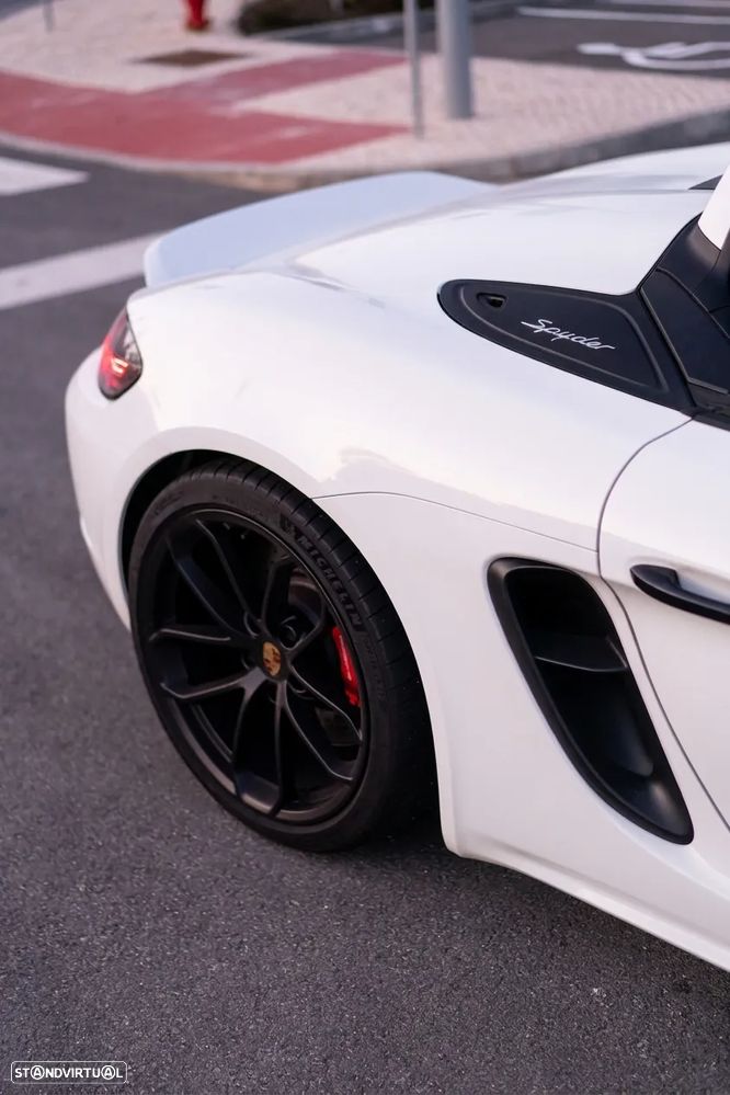 Porsche 718 Spyder Standard — fotografia 10