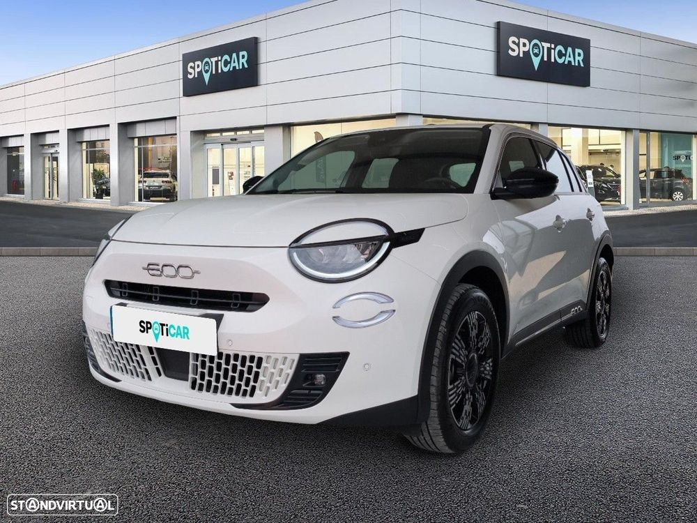 Fiat 600 1.2 Hybrid Icon - 1