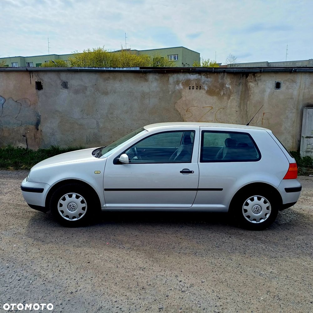 Volkswagen Golf 1.6 - 3