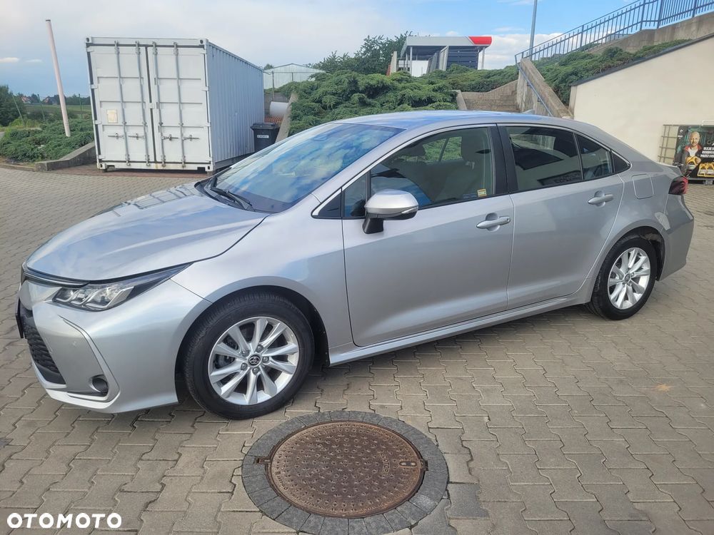 Toyota Corolla 1.8 Hybrid Comfort - 18