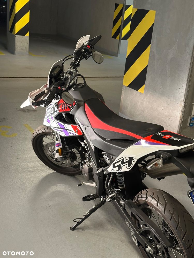 Aprilia SX - 5