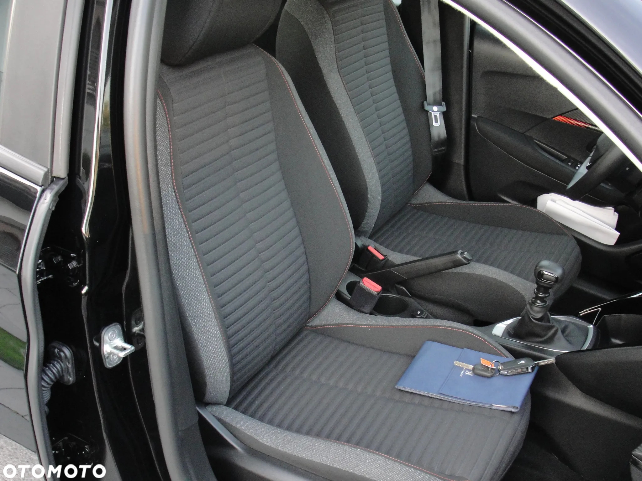 Peugeot 208 BlueHDi 100 Active Pack - 9