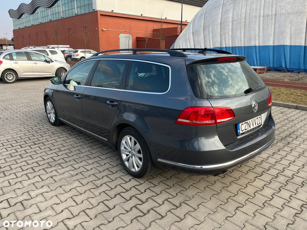 Volkswagen Passat 2.0 TDI Comfortline - 18