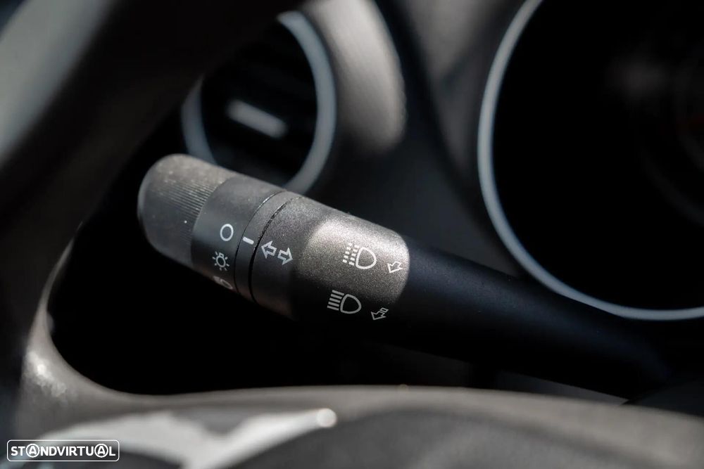 Fiat Punto 1.3 M-Jet Easy S&S — fotografia 13