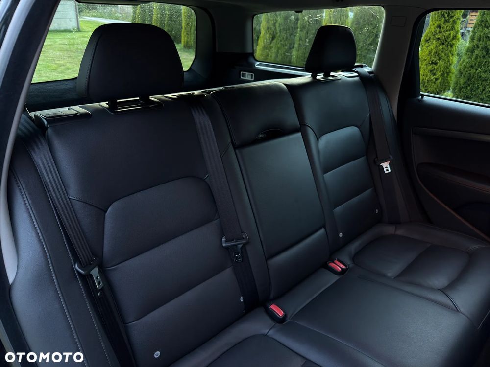 Volvo V70 D4 Geartronic Black Edition - 26