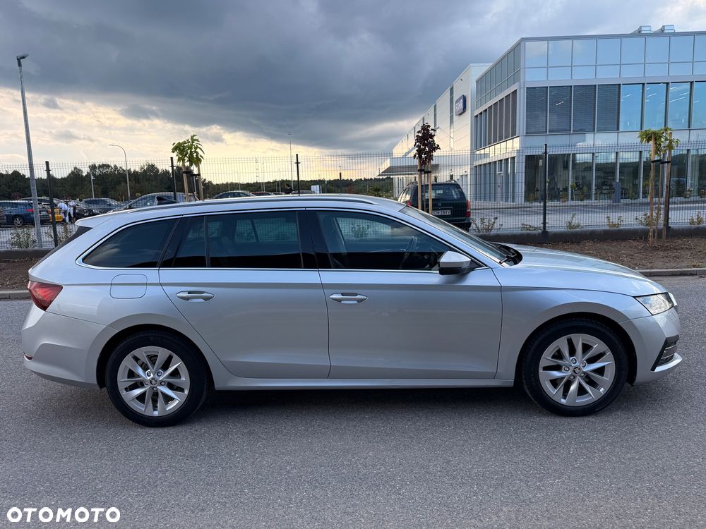 Skoda Octavia 2.0 TDI Ambition DSG - 8