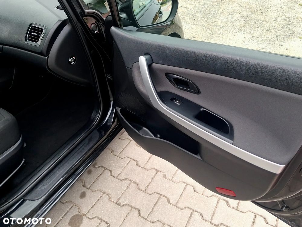 Kia Ceed - 22