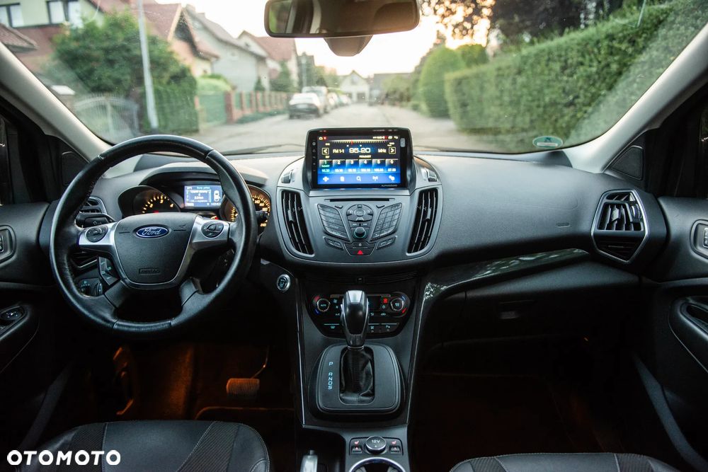 Ford Kuga 2.0 TDCi 4x4 Titanium - 29