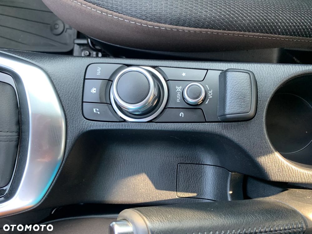 Mazda 2 - 17