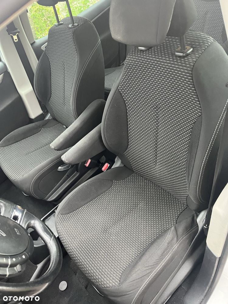 Citroën C4 Picasso - 8