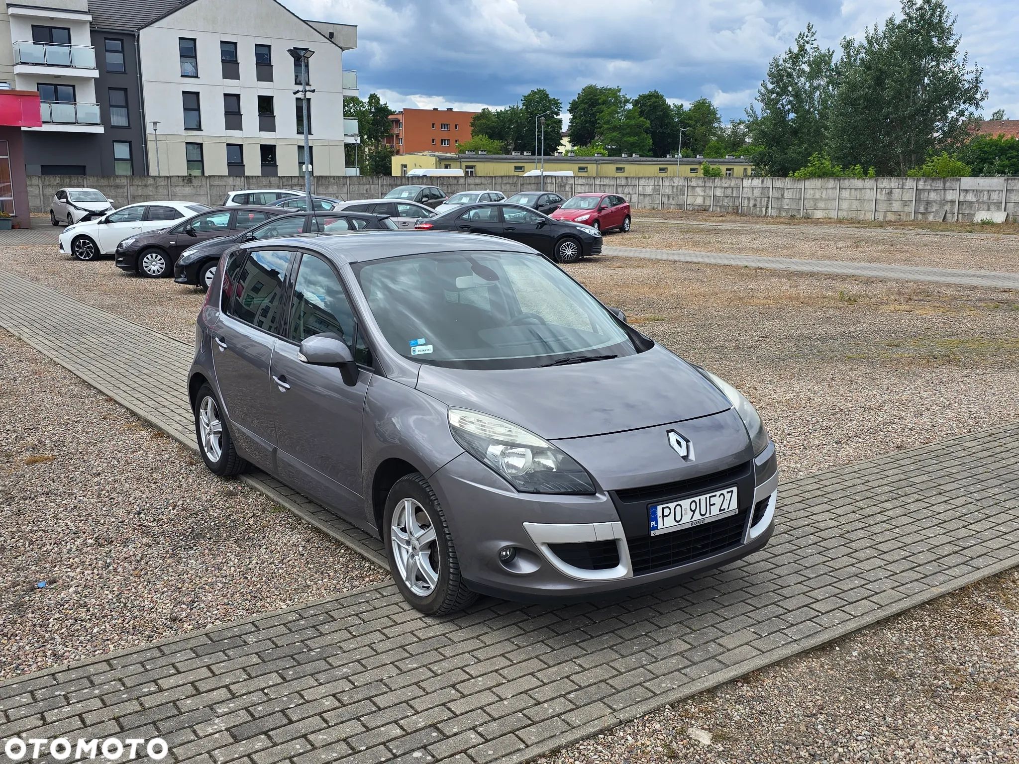 Renault Scenic 1.6 16V 110 TomTom Edition - 4
