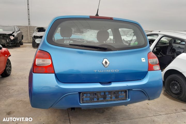 Rampa injectoare 8200367230 Renault Twingo 2 [facelift] [2011 - 2014] - 7