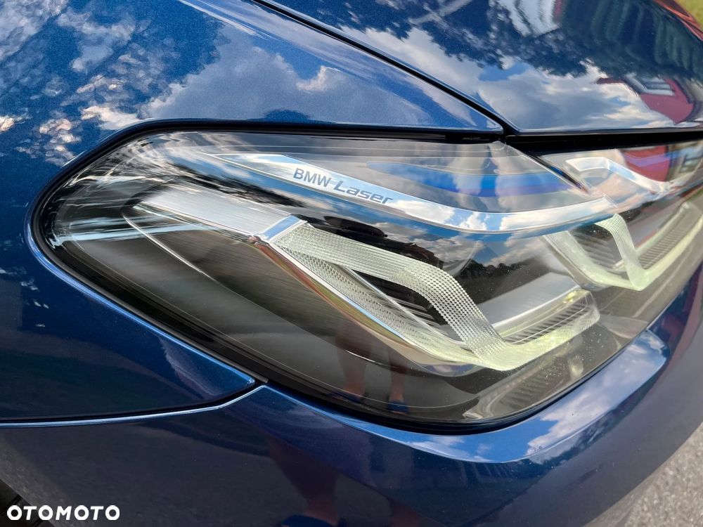 BMW Seria 5 520d M Sport - 13