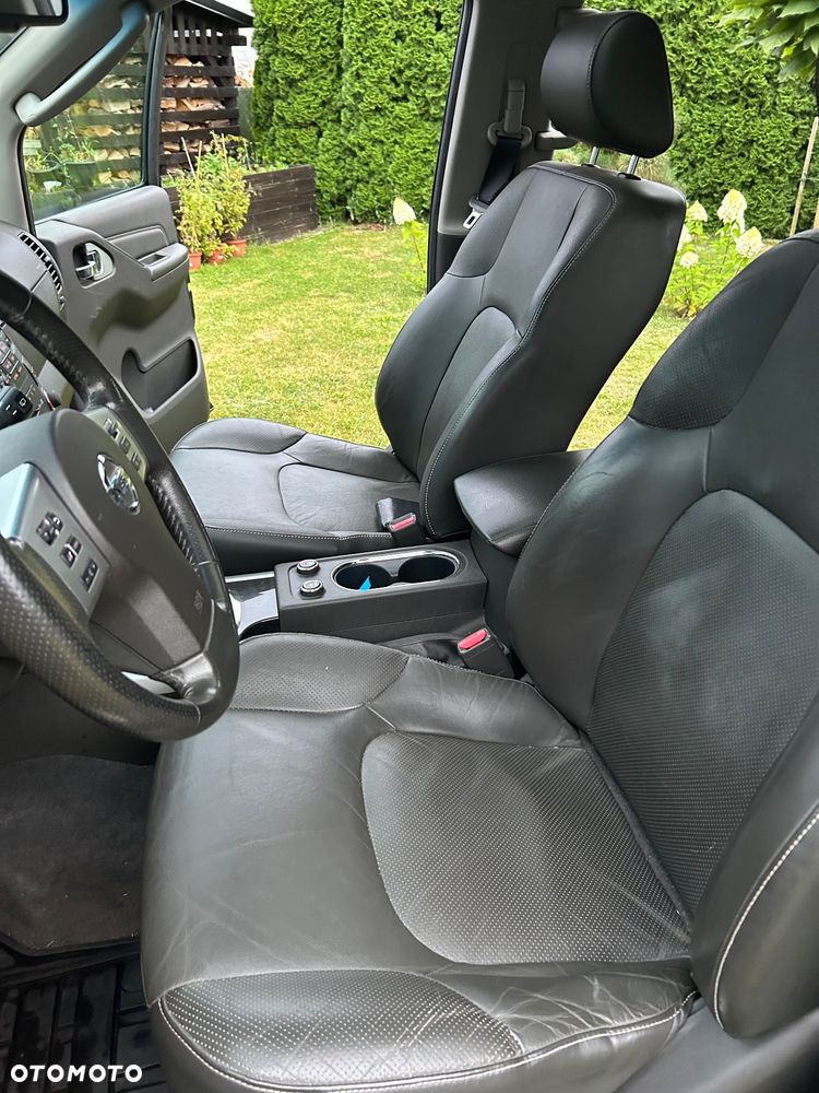 Nissan Pathfinder 2.5 dCi Platinum - 18