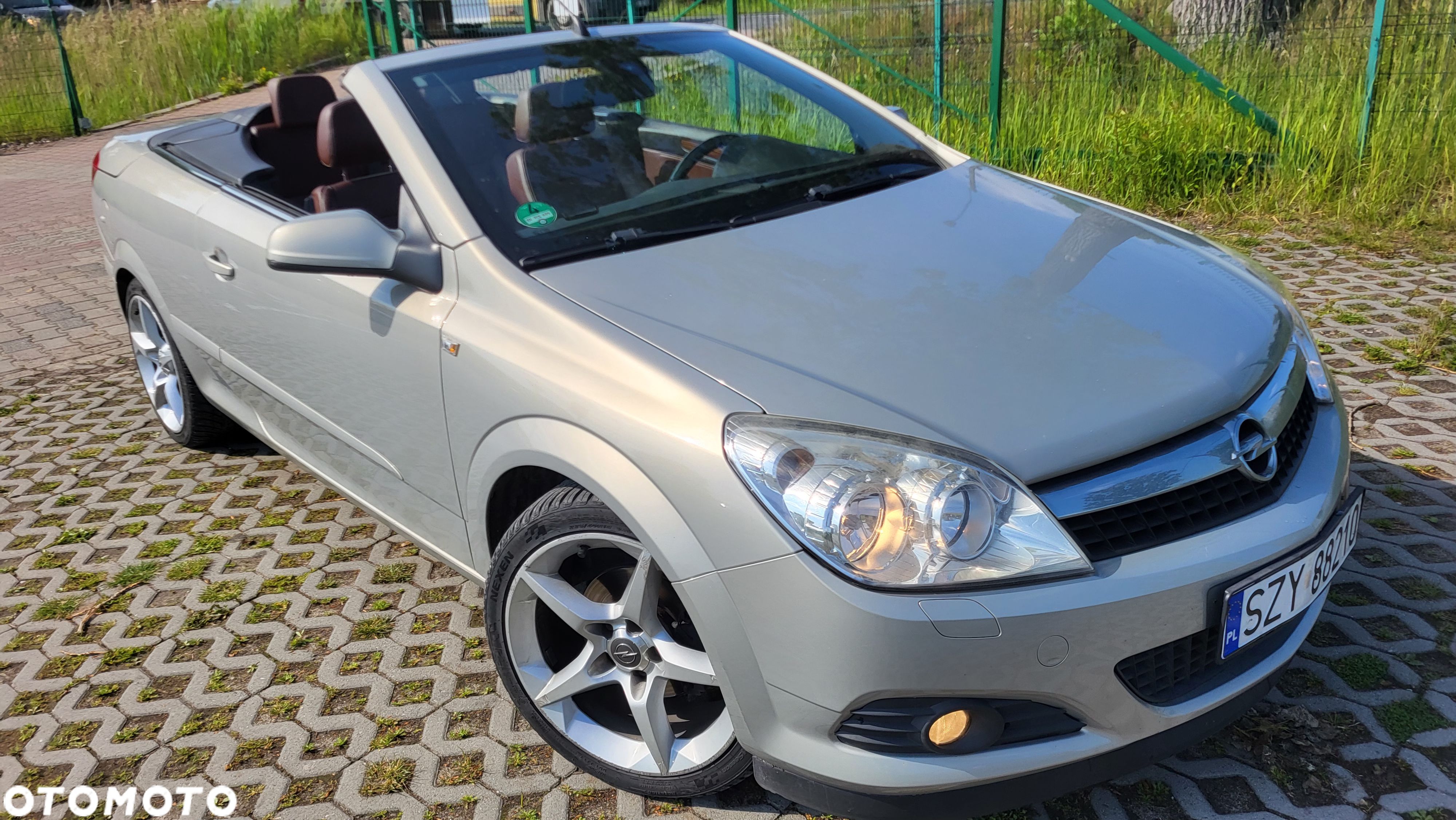 Opel Astra Twin Top 1.8 Cosmo - 1