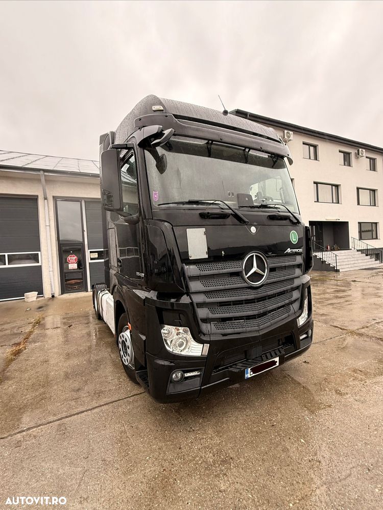 Mercedes-Benz Actros - 2