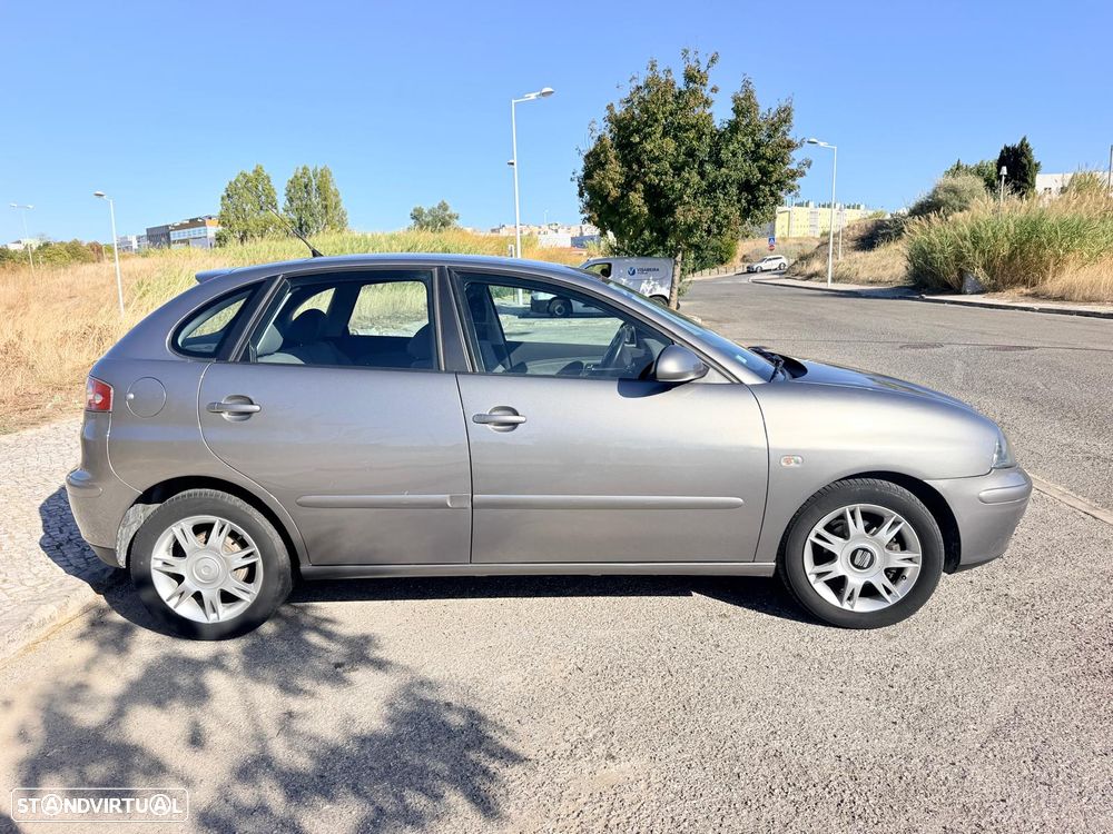 SEAT Ibiza 1.2 12V Stella - 4