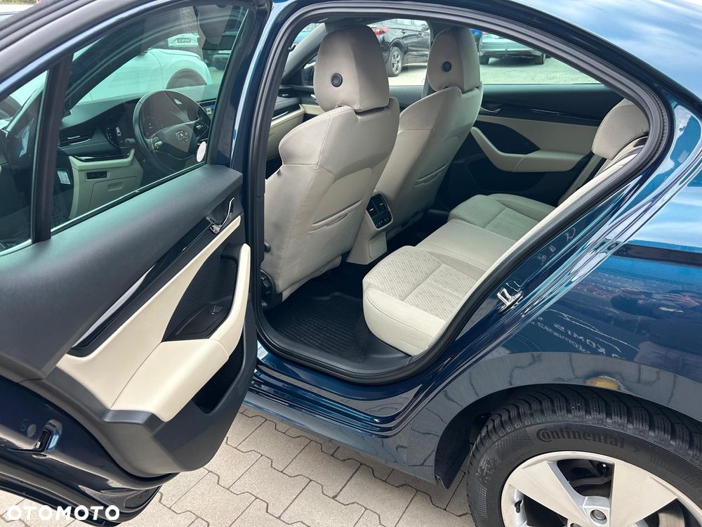 Skoda Octavia 2.0 TDI DSG Premium Edition - 17