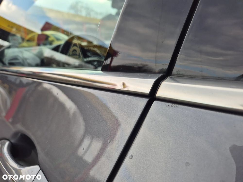 Hyundai i40 Kombi blue 1.7 CRDi Family+ - 28