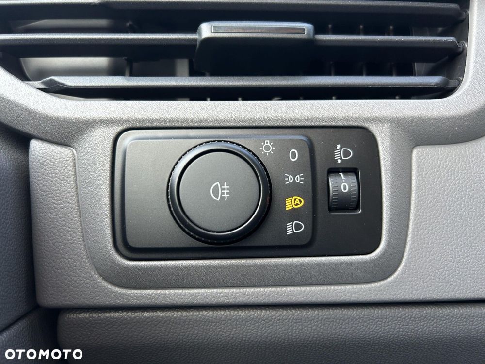 Volkswagen Transporter Kombi L2H1 M1 - 34